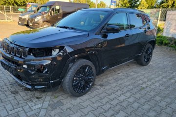 4xe Plug in Oryginał 89Tkm! Lekko uszkodzony